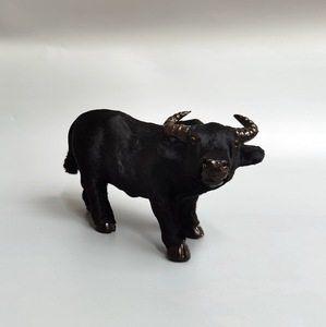 Modelo de búfalo simulado, decoraciones para ventanas de escritorio, vaca negra, modelo de Animal, manualidades, <span class=keywords><strong>ganado</strong></span> - Product Image 2