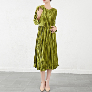 Nuovo Abito da Sera in <span class=keywords><strong>Velluto</strong></span> a Mezza Lunghezza Personalizzato per Donna, Maniche Lunghe Imbottite, Collo Plissettato, per Festa di Capodanno 2025 - Product Image 1