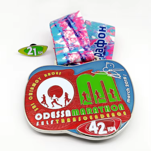 Medalla de Esmalte Suave de Forma Irregular, Medalla Personalizada para Finalistas de Maratón y Media Maratón con Cinta Impresa por Sublimación - Product Image 2