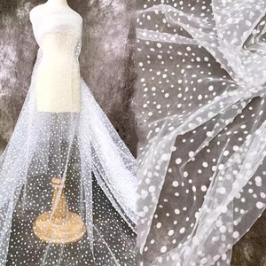 Usine directe <span class=keywords><strong>pas</strong></span> <span class=keywords><strong>cher</strong></span> doux suisse blanc grand et petit point flocage <span class=keywords><strong>maille</strong></span> Tulle Stoff mode vêtements robe tissu pour les femmes - Product Image 6