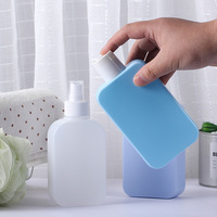 Bouteille de Shampooing Vide Carrée en Plastique avec Pompe, Idéale pour Lotions Capillaires, Gels Douche et Cosmétiques, 250ml et 300ml