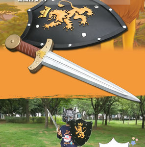 מגן שחור מימי הביניים סִגְנוֹן עם סמל אריה מוכתר בנושא ליל כל הקדושים ילדים מעמידים פנים משחק קרב צעצוע בטוח קוספליי קל משקל - Product Image 2