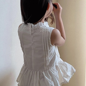 ชุดฤดูร้อนสำหรับเด็กผู้หญิง เสื้อคอตั้งผ้าฝ้ายหวี กางเกงขายาว ชุดสองชิ้นแขนกุดระบาย - Product Image 2