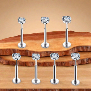 Piercing de lèvre en titane G23 avec zircone ronde, clou simple pour piercing corporel, boucle d'oreille unisexe pour usage quotidien - Product Image 4