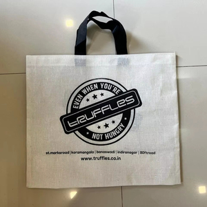 Sacs fourre-tout en coton naturel, durables et réutilisables, pour les courses, les voyages, le bureau et les applications d'emballage promotionnel - Product Image 1