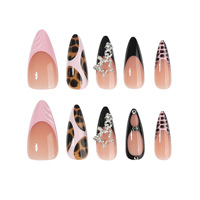 Vente en gros de faux ongles stiletto gothiques à presser avec breloques étoiles 3D et diamants, fournisseur d'ongles artificiels personnalisés sous marque privée