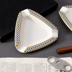 Dongyang Ceramics European Style Ceramic <b>Ashtray</b> White Geometric Pattern For Cigar Home Office Use Gift - Product Image 4