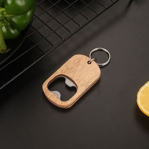 Llavero de Madera Personalizado Tallado a Mano con Abrebotellas para Padrinos de Boda, Decoración de Bodas, Fiestas, Banquetes, Recuerdos de Campamento - Product Image 3