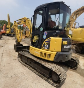 รถขุดขนาดเล็ก Komatsu PC55MR มือสอง น้ำหนัก 5.5 ตัน แบบหางสั้น พร้อมเครื่องยนต์ดีเซล Komatsu แท้ ขาย - Product Image 5