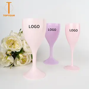 Copas de vino de champán de plástico con patrón de color rosa beige con borde dorado desechable de marca para boda