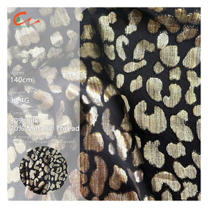 Tissu en soie Georgette 8 Momme avec fils dorés et argentés, motifs léopard découpés, matériau de luxe en soie pour robes longues et robes Dirac - Product Image 1