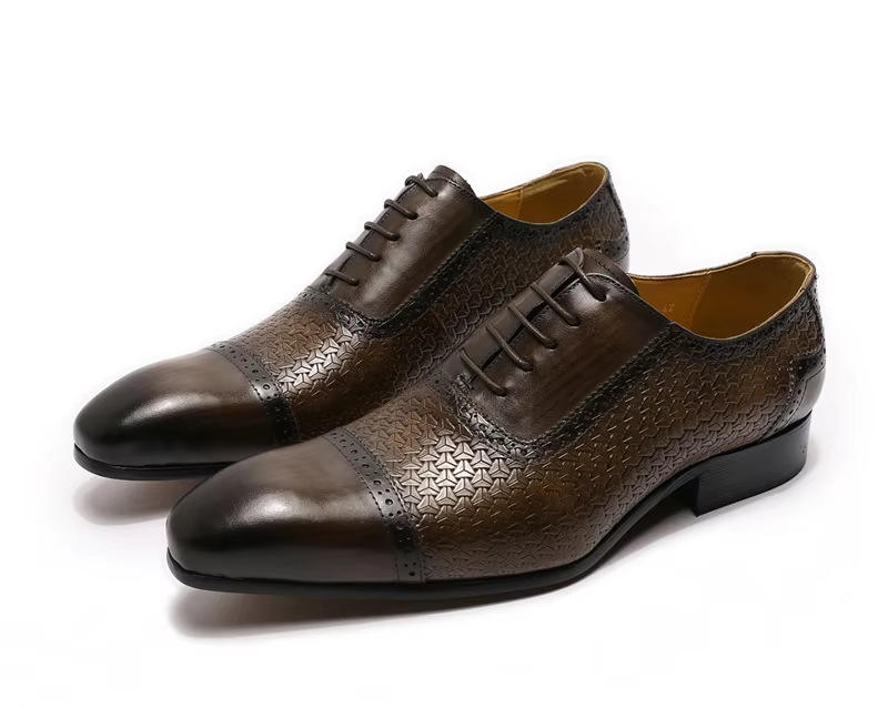 สีน้ำตาล