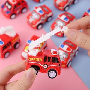 รถดับเพลิงแบบดึงถอยหลัง รุ่นมินิคาร์ สำหรับเด็กอายุ 2 ถึง 4 ปี ของเล่นรถโลหะแบบเสียดสี - Product Image 5