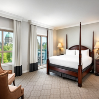 Ensemble de mobilier FF&E pour chambre d'hôtel classique et moderne : Lit avec tête de lit, table de chevet, armoire, fauteuil de détente – Projet ODM personnalisé
