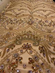 Tissu en dentelle brodé de perles de cristal haut de gamme en gros pour robes de mariée, robes de soirée et vêtements de mode – Fourniture textile - Product Image 3