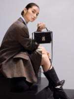 Proveedor de Bolsos Cruzados de Cuero Retro, Bolsos de Hombro de Cuero Sin Marca, Bolsos Satchel Cuadrados Premium al por Mayor, Suministro para Showrooms