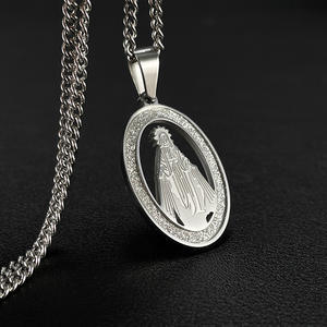 Bijoux de collier en acier inoxydable uniques polyvalents à la mode avec pendentif Vierge Marie simple rétro européen et américain - Product Image 4