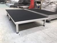 Solution de mise en place de scène pour petits événements, plateforme de scène modulaire portable en aluminium pour les mariages, la promotion, les événements scolaires et communautaires