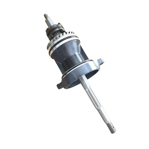 Hélice de moteur hors-bord Yamaha à arbre cannelé 683-45611-00 pour moteurs 2 temps 15-18 CV - Product Image 1