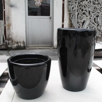 Vente directe d'usine Pots de plantes ronds Pots de fleurs de grande taille pour l'extérieur Style moderne Utilisation pour les hôtels et les villas Fleurs/plantes