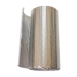 Feuille d'<span class=keywords><strong>isolation</strong></span> à bulles en aluminium double face <span class=keywords><strong>Isolation</strong></span> réfléchissante des tuyaux <span class=keywords><strong>pour</strong></span> le toit Barrière thermique sous le plancher Entrepôts Mousse - Product Image 3