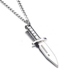 SC Fashion-collar con colgante plateado para hombre y mujer, Gargantilla con cuchillo de acero y titanio - Product Image 3