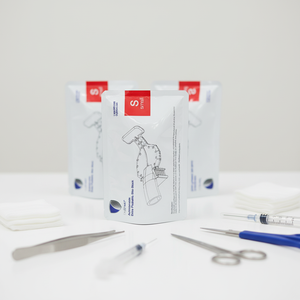 Pochette dentaire pédiatrique autoclavable de 4 mils avec impression personnalisée et scellage thermique, et bloc de mastication avec pochette plate à trois soudures latérales pour usage dentaire - Product Image 1