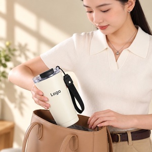 Gobelet isotherme minimaliste en acier inoxydable 450 ml à double paroi avec couvercle couleur beige - Product Image 4