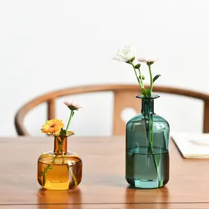 Hand Blown Small Colored Glass Bud Flower Vase Aromatherapy Bottle Vase for Home Table Decoration