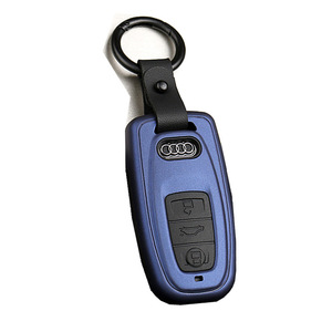 ที่ครอบกุญแจรถยนต์ Audi เคสกุญแจอัจฉริยะคาร์บอนไฟเบอร์สีแดงสำหรับ A4L A6L Q5 Q3ปลอกหุ้มป้องกัน Q7ดีไซน์สุดสร้างสรรค์ - Product Image 5