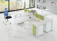 Poste de travail de bureau en forme de L pour 4 personnes avec écran de confidentialité, 3 tiroirs et armoire de rangement mobile pour zone collaborative