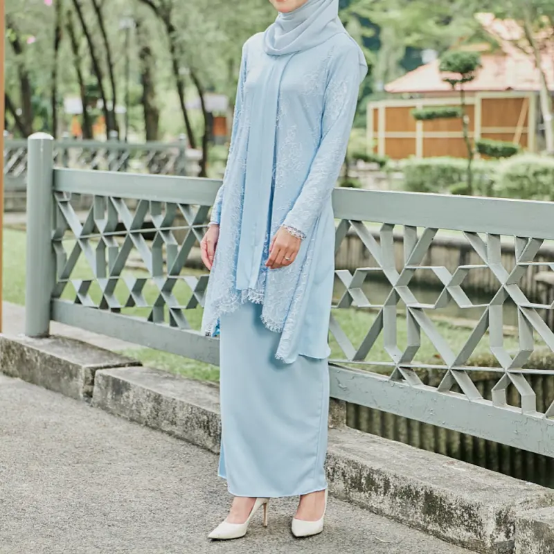 Sipo Eid Moderne Nieuwste Bloemenprint Kurung Op Maat Gemaakt Patroon Polyester Indonesië Malaysia Blouse Rok Set Moslim Baju Kebaya