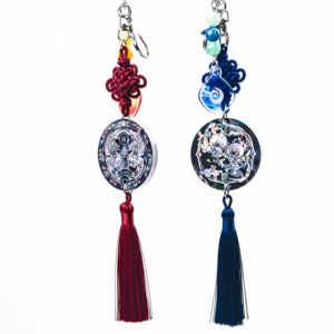 Móc khóa tự vệ bằng acrylic tích hợp bình xịt hơi cay và súng điện, họa tiết anime hình trái tim bằng nhựa - dùng để bảo vệ cá nhân - Product Image 2