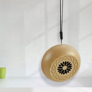 Mini Altavoz Bluetooth de Madera Personalizado, Altavoz Inalámbrico Portátil de Bambú, Audio Resistente al Agua para Playa y Fiestas - Product Image 4