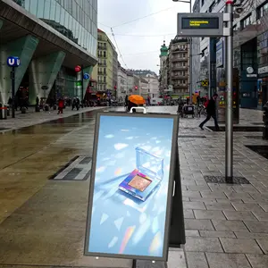 太阳能发电广告展示户外数字标牌
