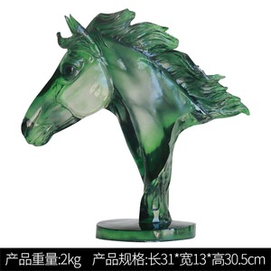 Sculpture en résine transparente personnalisée Statue <span class=keywords><strong>de</strong></span> cheval d'art Objets décoratifs d'art pour décor <span class=keywords><strong>de</strong></span> salon, <span class=keywords><strong>bureau</strong></span> et restaurant Cadeau d'affaires - Product Image 6