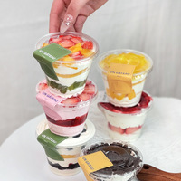 Gobelets jetables transparents de nouvelle conception pour pâtisserie, biscuits, desserts, gâteaux, tiramisu, en plastique PET de qualité alimentaire, impression de logo personnalisée