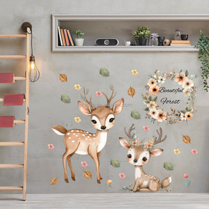 Guirlande d'élans en aquarelle mignonne, autocollant mural de dessin animé, décoration de chambre d'enfant, salon, papier peint, autocollants autocollants - Product Image 3