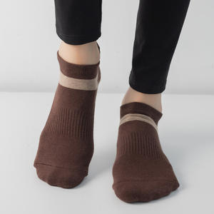 Haute qualité 200 aiguille éponge coton peigné antidérapant Yoga chaussettes femmes sol anti-dérapant Pilates Trampoline Fitness cheville chaussettes - Product Image 6