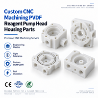 Boîtier de pompe à réactif en PVDF usiné sur mesure par CNC pour équipement de laboratoire d'analyse des fluides