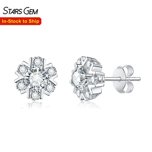 Pendientes de Plata de Ley 925 con Baño de Rodio, con Diamantes Moissanita Cultivados en Laboratorio DEF, Diseño de Copo de Nieve Brillante, 0.5ct*2, Starsgem - Product Image 1