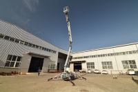 Mini-nacelle articulée électrique compacte autopropulsée de 10m à 24m avec télécommande
