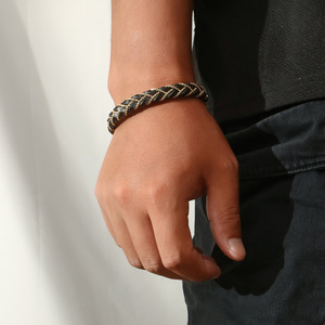 Gelang kulit asli berlapis emas pria, gelang dan gelang kulit asli dengan kotak kepang buatan tangan baja tahan karat - Product Image 4