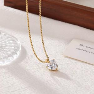 Collier en acier inoxydable plaqué or 18 carats avec zircone en forme <span class=keywords><strong>de</strong></span> cœur, élégant et compact, pour femmes, haute couture - Product Image 4