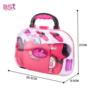 Vente en gros <span class=keywords><strong>de</strong></span> <span class=keywords><strong>jeux</strong></span> d'imitation <span class=keywords><strong>salon</strong></span> <span class=keywords><strong>de</strong></span> <span class=keywords><strong>coiffure</strong></span> sèche-cheveux électrique jeu <span class=keywords><strong>de</strong></span> filles ensemble <span class=keywords><strong>de</strong></span> <span class=keywords><strong>coiffure</strong></span> enfants <span class=keywords><strong>salon</strong></span> <span class=keywords><strong>de</strong></span> <span class=keywords><strong>coiffure</strong></span> ensemble <span class=keywords><strong>de</strong></span> beauté jouets pour enfants - Product Image 5