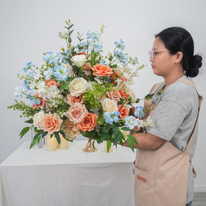 Arreglo de Flores para Boda, Centro de Mesa de Rosas Artificiales de Seda Hechas a Mano, Decoración para Eventos - Product Image 1