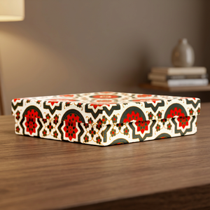 Boîte cadeau carrée rigide décorative avec motif floral rouge, en carton recyclable aseptique, fermeture magnétique, impression offset - Product Image 3