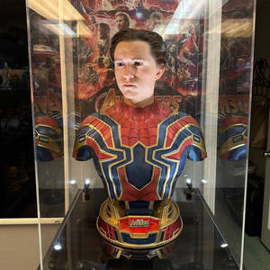 Estatua de Spider-<span class=keywords><strong>Man</strong></span> de tamaño real, artesanía de resina, personaje de película invertida, escultura de Spider-<span class=keywords><strong>Man</strong></span>, escultura de araña suspendida de fibra de vidrio - Product Image 1