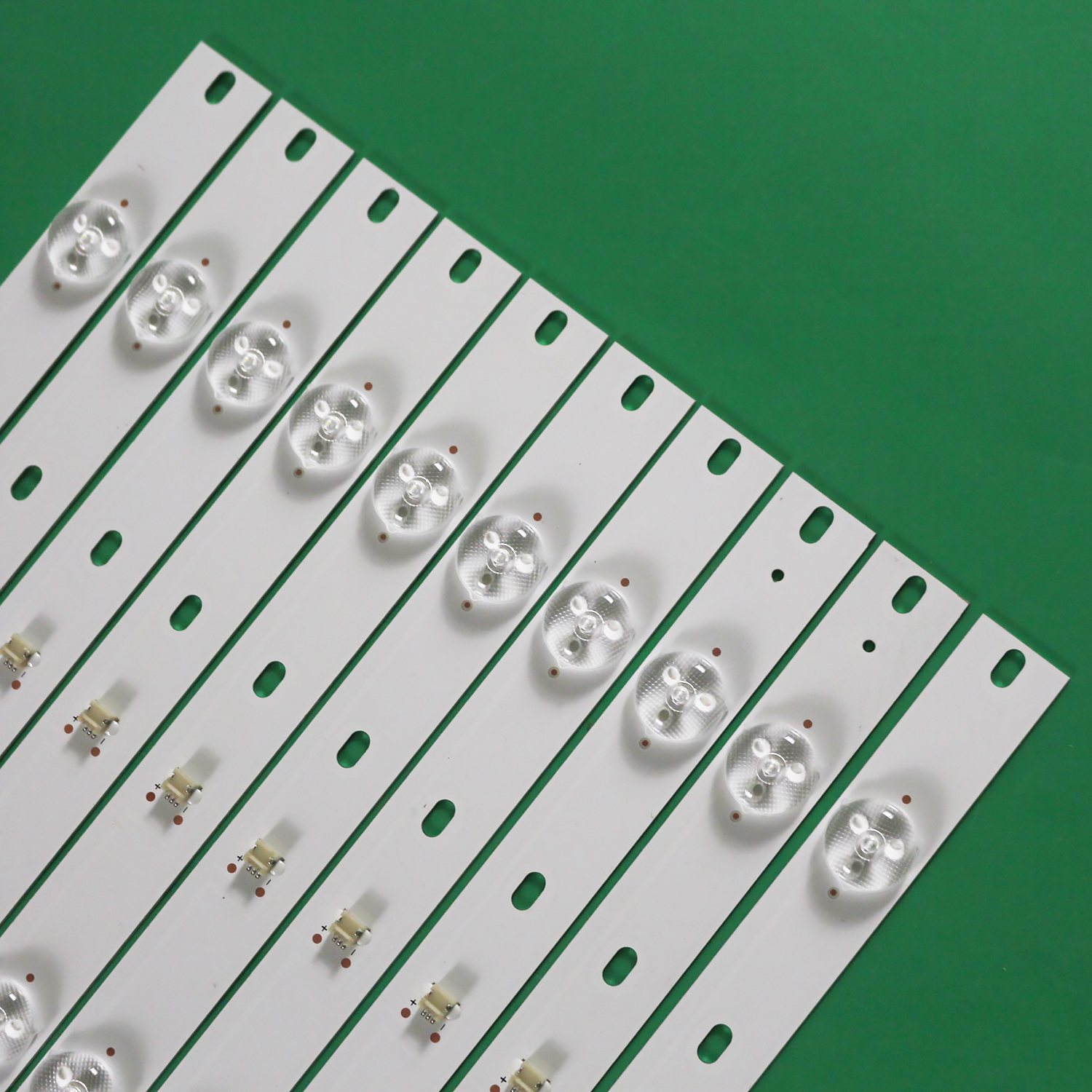 XS-1717 LED TV Backlight Strip - 50000 Hours Lifespan