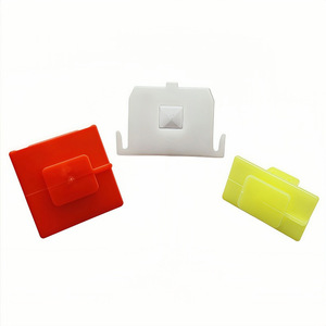 Land Cruiser Exterior Panel Clips 1 <b>Red</b> 1 Yellow 1 White PP <b>Material</b> For Toyota FAW JP Fitment - Product Image 1